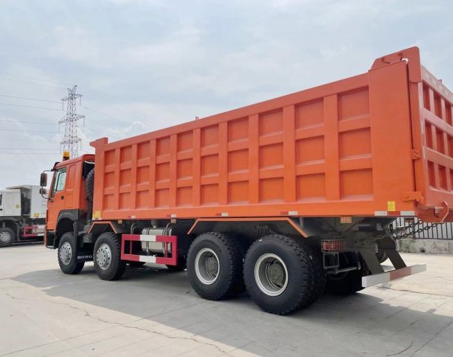 Sinotruk Howo 6×4 30-50Ton Tipper Dump Truck